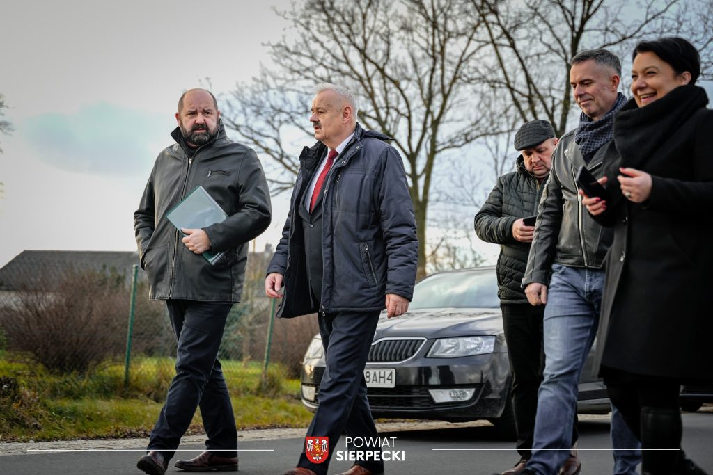 471141117_1347881756544408_7324964594108584159_n-1024x683 Otwarcie nowych odcinków dróg na terenie powiatu!