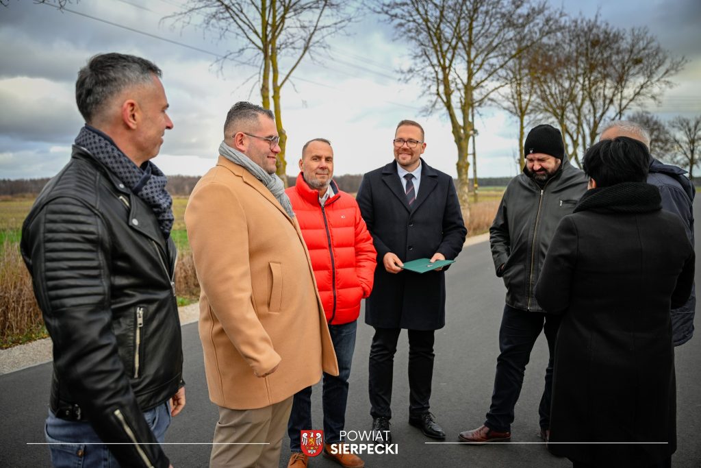 471174167_1347882003211050_8706469019401637542_n-1024x683 Otwarcie nowych odcinków dróg na terenie powiatu!