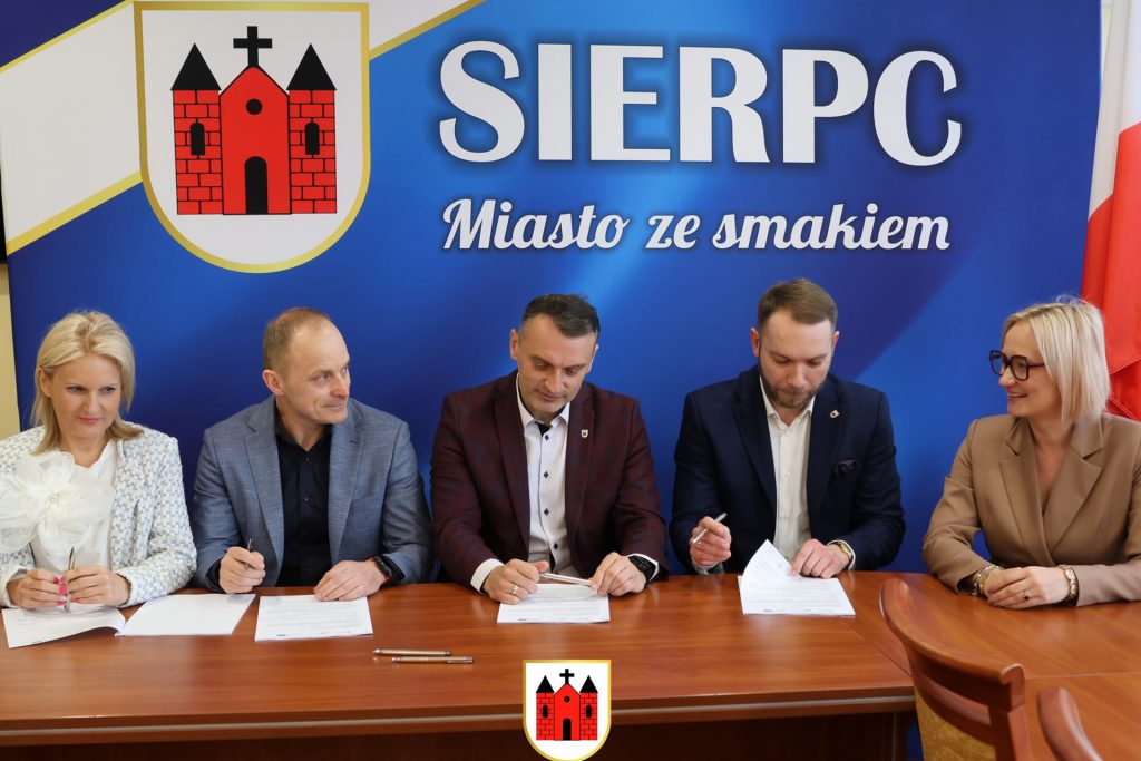 489961597_1214613173359537_7127476500155647276_n-1024x683 Podpisano umowę na nową siedzibę Miejskiego Żłobka