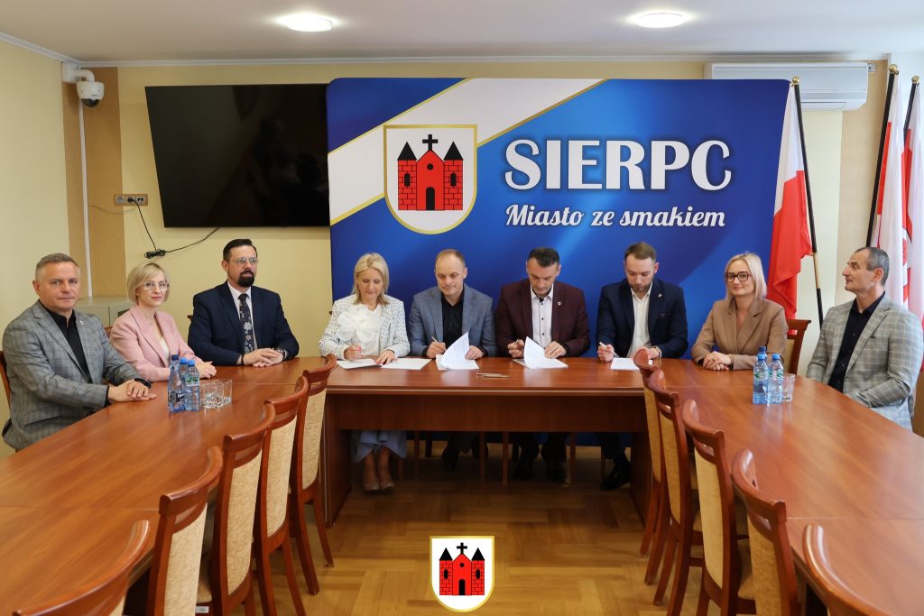 491061876_1214613243359530_3780972217738491642_n-1024x683 Podpisano umowę na nową siedzibę Miejskiego Żłobka