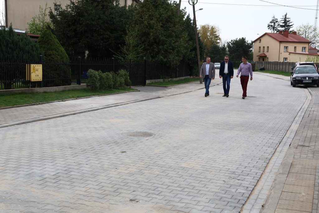 492254756_1216188766535311_3277797583584693006_n-1024x683 Zakończono remont ulicy Emilii Plater!