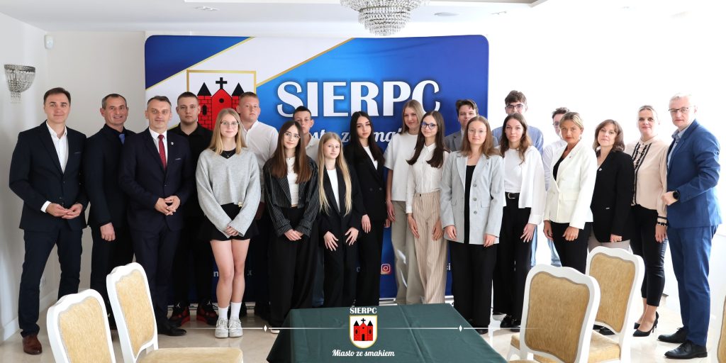 492360980_1219933142827540_6763249452396214579_n-1024x512 II. kadencja Młodzieżowej Rady Miejskiej Sierpca