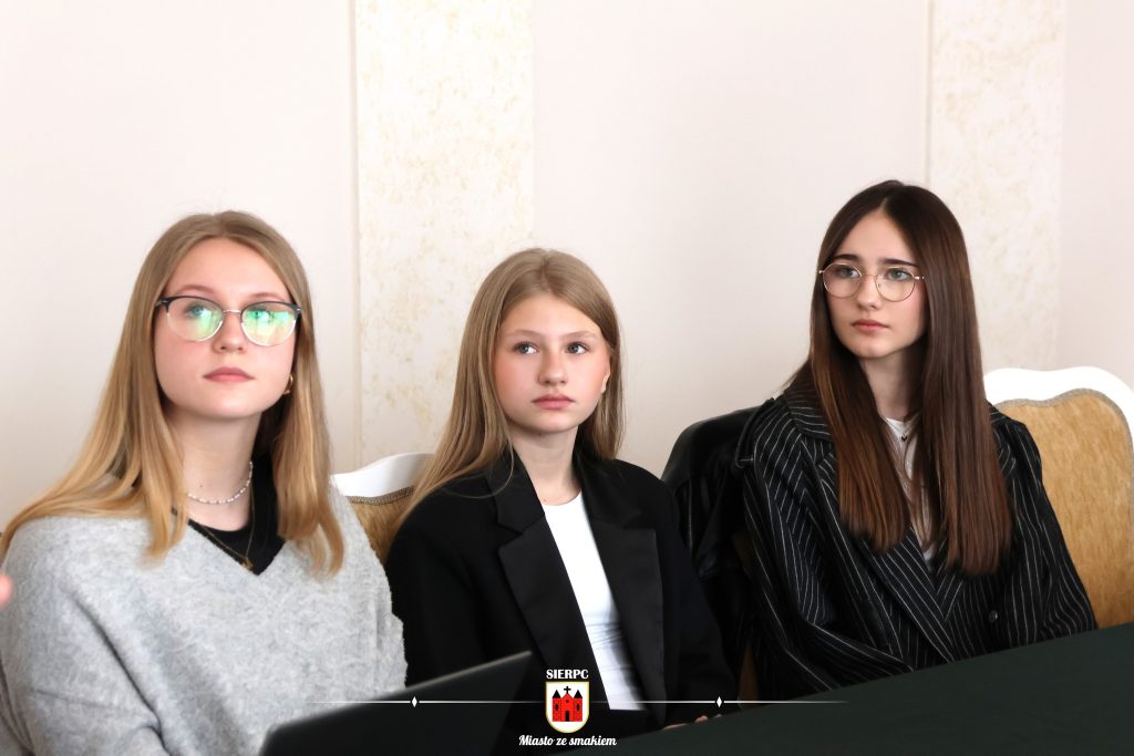 492613406_1219933202827534_5314300830826475487_n-1024x683 II. kadencja Młodzieżowej Rady Miejskiej Sierpca
