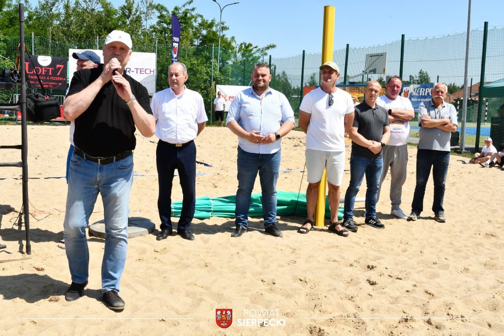 508724435_1496554151677167_4656104280459686662_n-1024x683 Mistrzostwa Polski Juniorek i Juniorów w Piłce Ręcznej Plażowej – Sierpc 2025