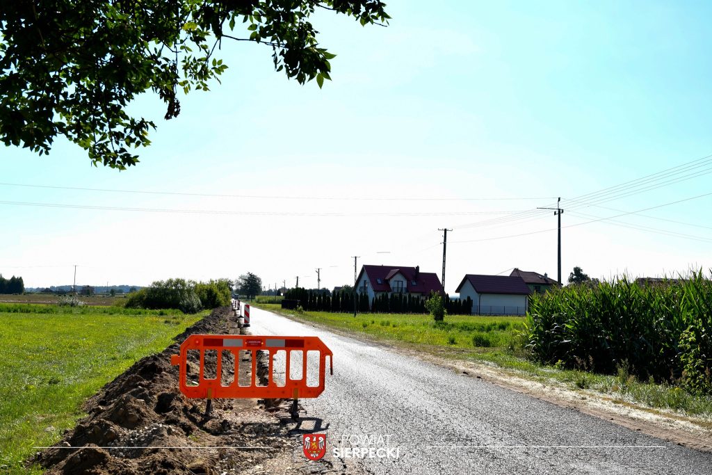 535726425_1552996002699648_8553012755695641172_n-1024x683 Przebudowa drogi powiatowej Drobin - Lelice