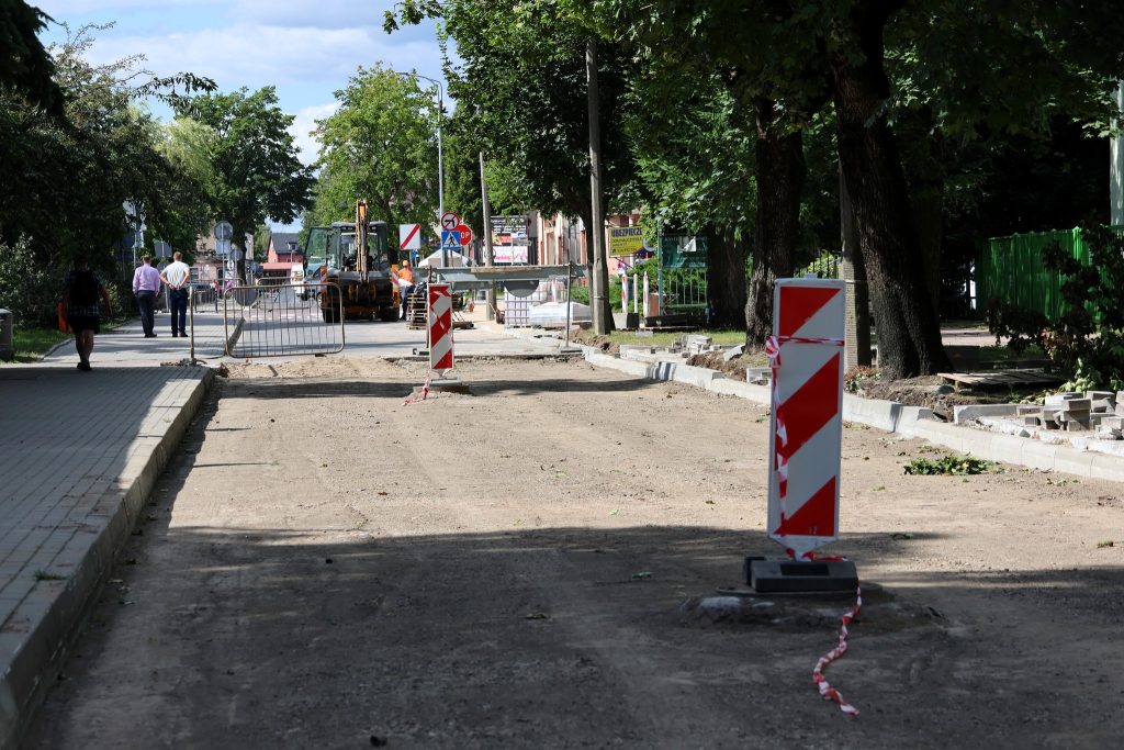 514246525_122128216874896704_7864442003890544570_n-1024x683 Trwa remont ul. Wiosny Ludów