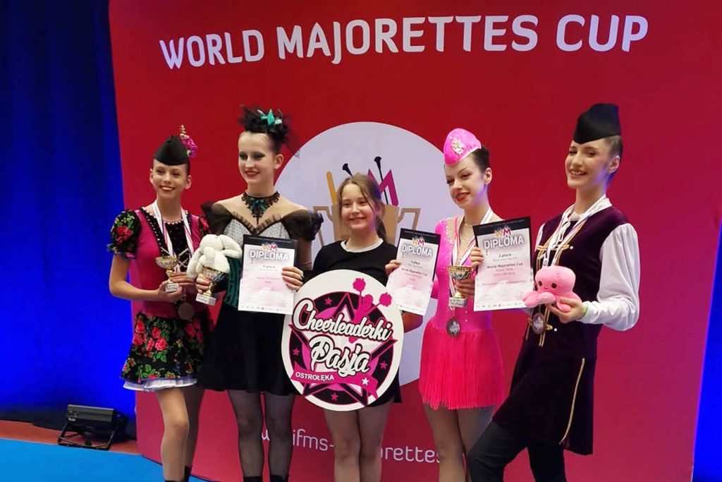 540598308_122130306410896704_2069136201419001943_n-1024x683 Brązowe medale dla mażoretek