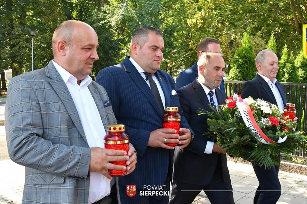 540958861_1563633338302581_2941179009317266666_n-1024x683 86. rocznica wybuchu II Wojny Światowej