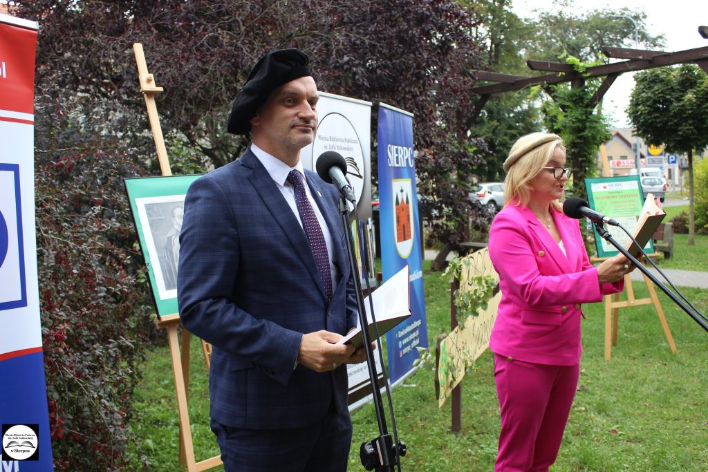 544514397_1197149012455554_4052081524302270898_n-1024x683 Narodowe Czytanie na skwerze im. Bartosza Paprockiego