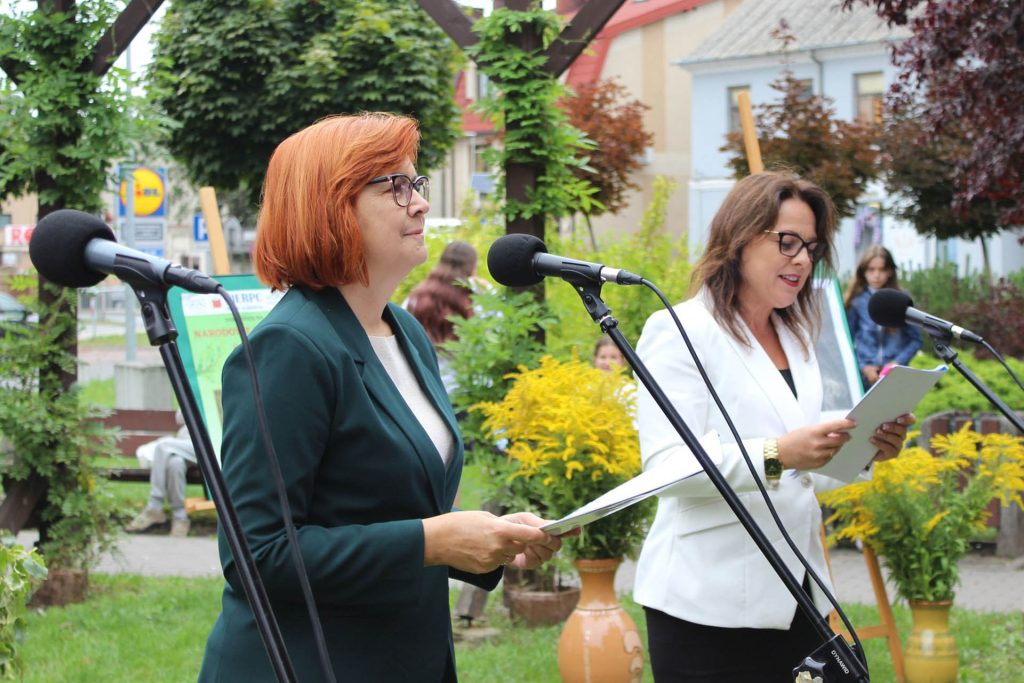 544754778_1197148905788898_8819432002666999_n-1024x683 Narodowe Czytanie na skwerze im. Bartosza Paprockiego