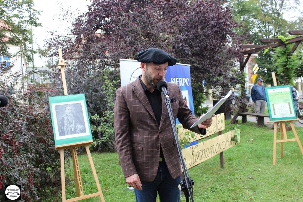 545068969_1197149945788794_4144409592276538804_n-1024x683 Narodowe Czytanie na skwerze im. Bartosza Paprockiego