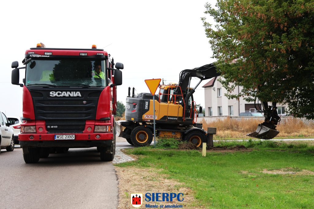 556276565_1343065223847664_4547542264973431735_n-1024x683 Nowa ścieżka pieszo-rowerowa