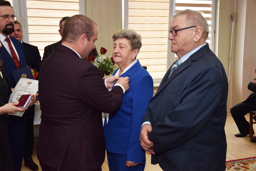 571038759_1293416262798732_4471605682309361609_n-1024x683 Jubileusz 50-lecia pożycia małżeńskiego w Gminie Zawidz