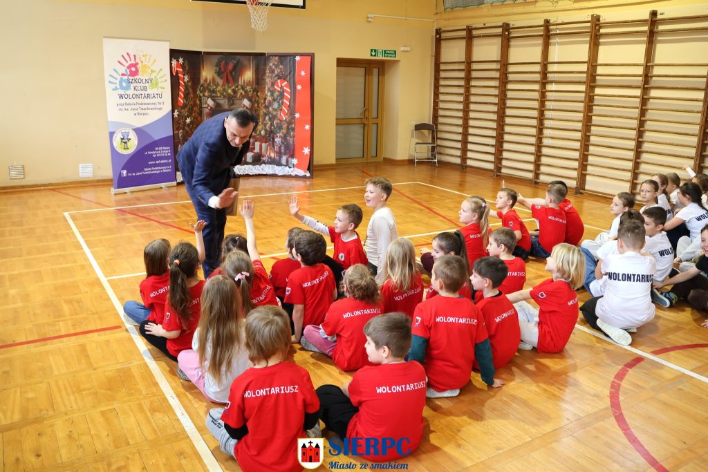 596047954_1400510958103090_5339021377612538504_n-1024x683 Podziękowania za wolontariat!