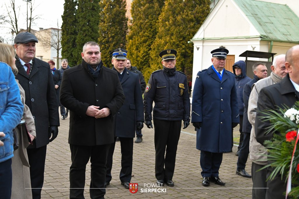 597860051_1659798322019415_5791733634136285263_n-1024x683 Uroczyste odsłonięcie tablicy pamiątkowej