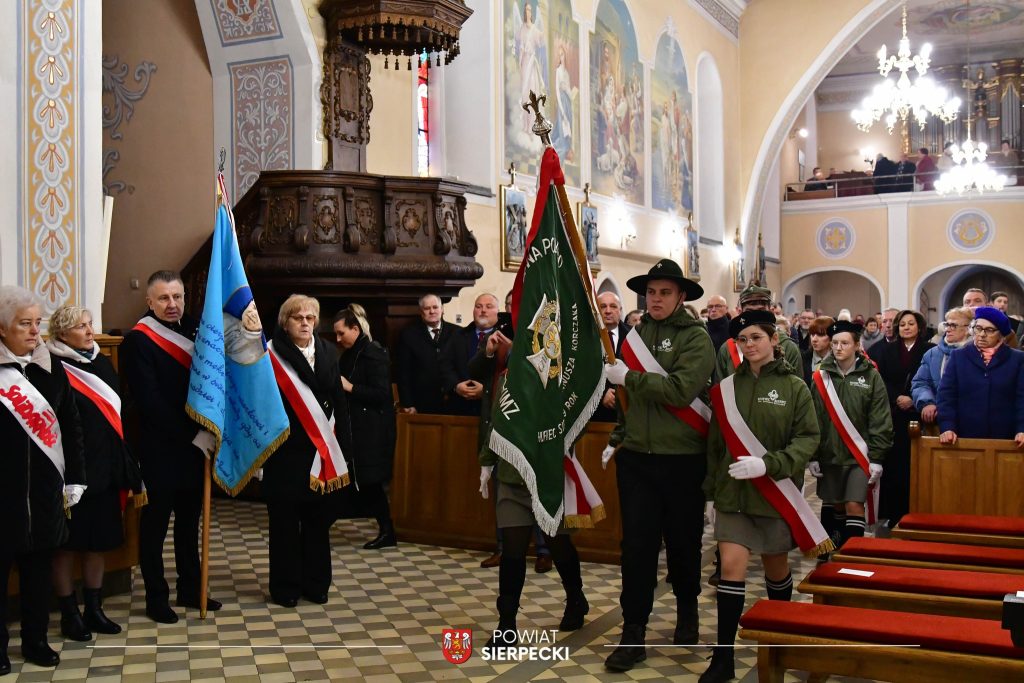 598542522_1659797428686171_5429560585161507128_n-1024x683 Uroczyste odsłonięcie tablicy pamiątkowej