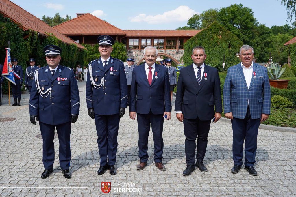 751223527_854055330917855_1747741372368081437_n-1024x683 Święto Policji w powiecie sierpeckim