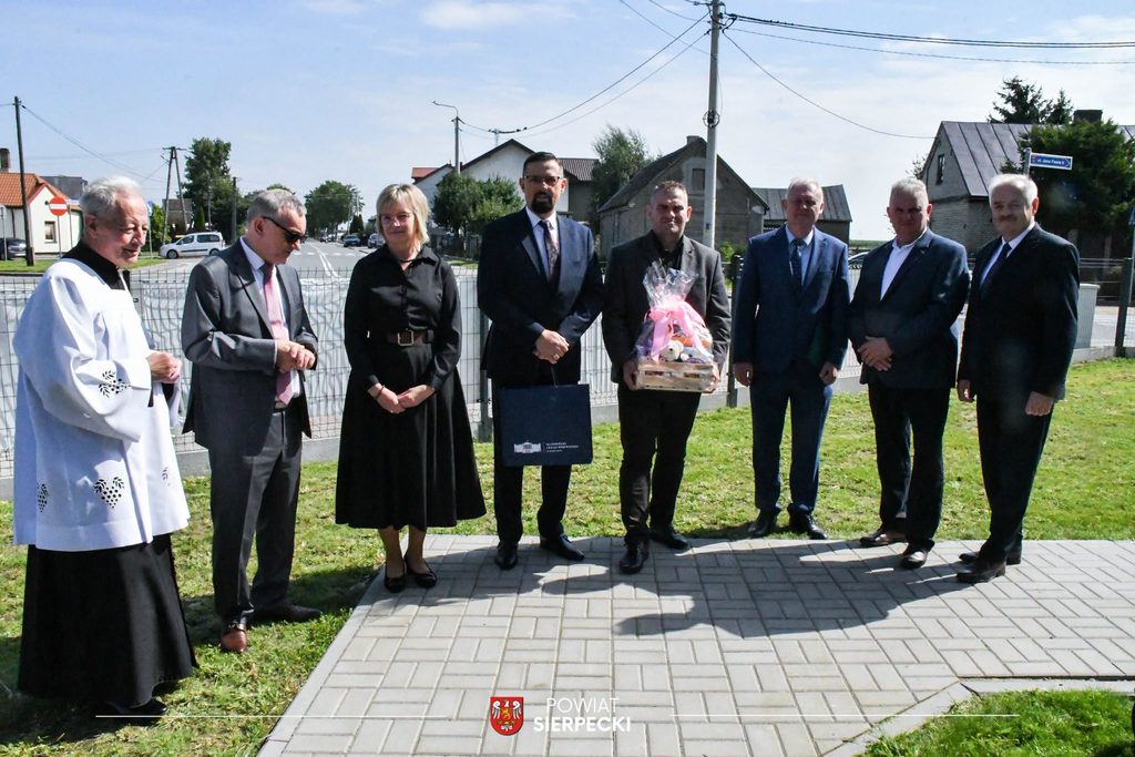777824800_2296692897821396_3540725682921145094_n-1024x683 Nowe miejsca dla najmłodszych w Rościszewie