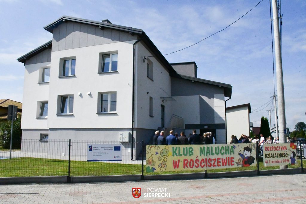 778972367_1350907657209420_8041909155151614490_n-1024x683 Nowe miejsca dla najmłodszych w Rościszewie