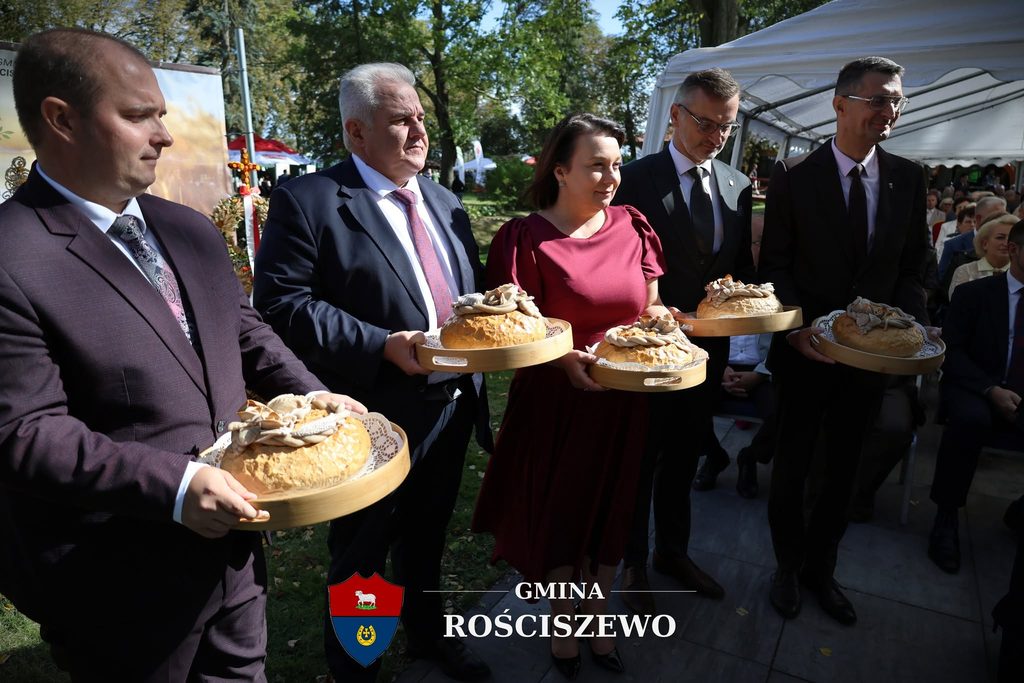 799334063_1660843599412170_3242056613181637317_n-1024x683 Rościszewo podziękowało za plony