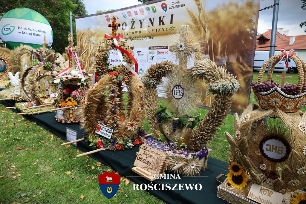 799346815_1660838902745973_6935814011342606432_n-1024x683 Rościszewo podziękowało za plony