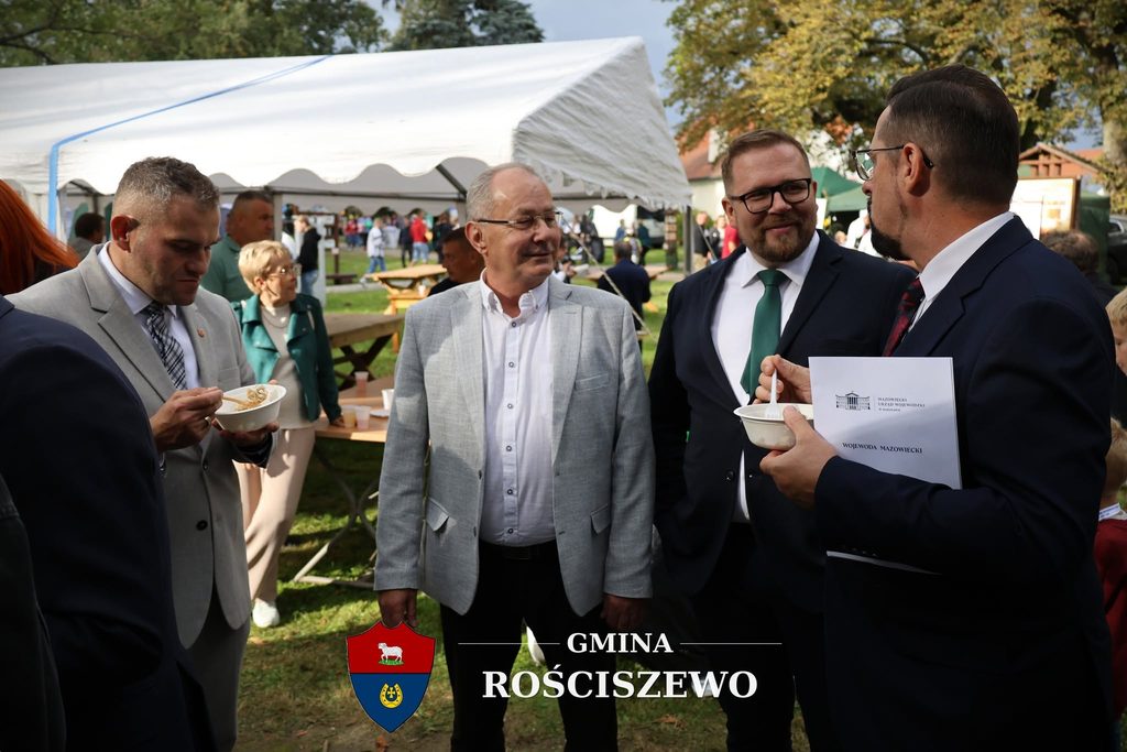 799361124_1660846816078515_4048959108171790141_n-1024x683 Rościszewo podziękowało za plony