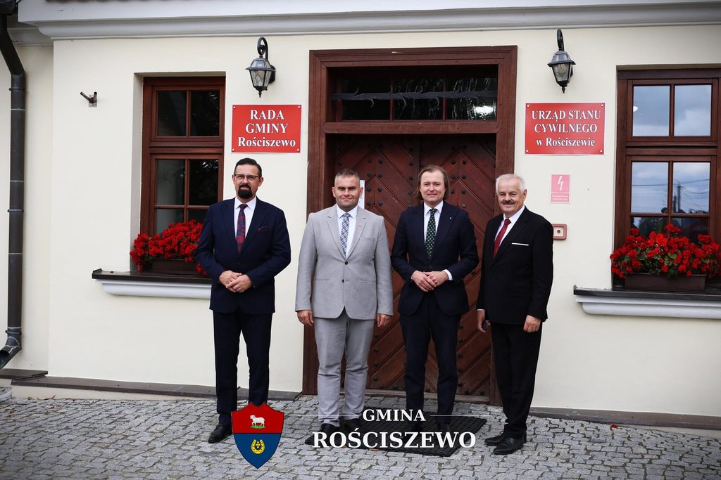 799458948_1660847802745083_7136270865135980041_n-1024x683 Rościszewo podziękowało za plony